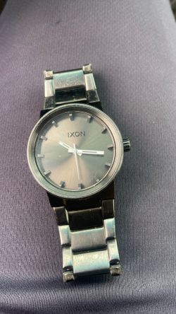 Nixon Watch