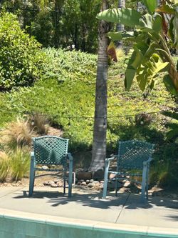 6 patio chairs for free