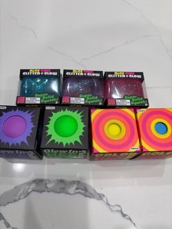 Needoh Cube/Glow in dark/Color Change