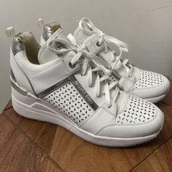 Mk Women’s Shoes Size 8.5