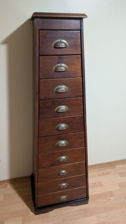 Wooden Pyramid Dresser