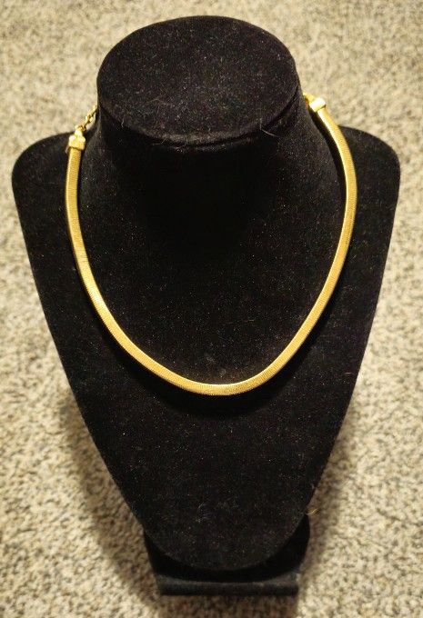 Vintage Monet Choker Gold Tone Necklace