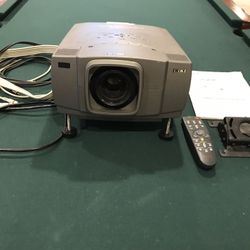 EIKI Boardroom Projector