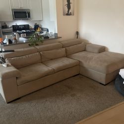 Couch With Pull Out Bed