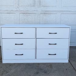 White 6 drawer dresser