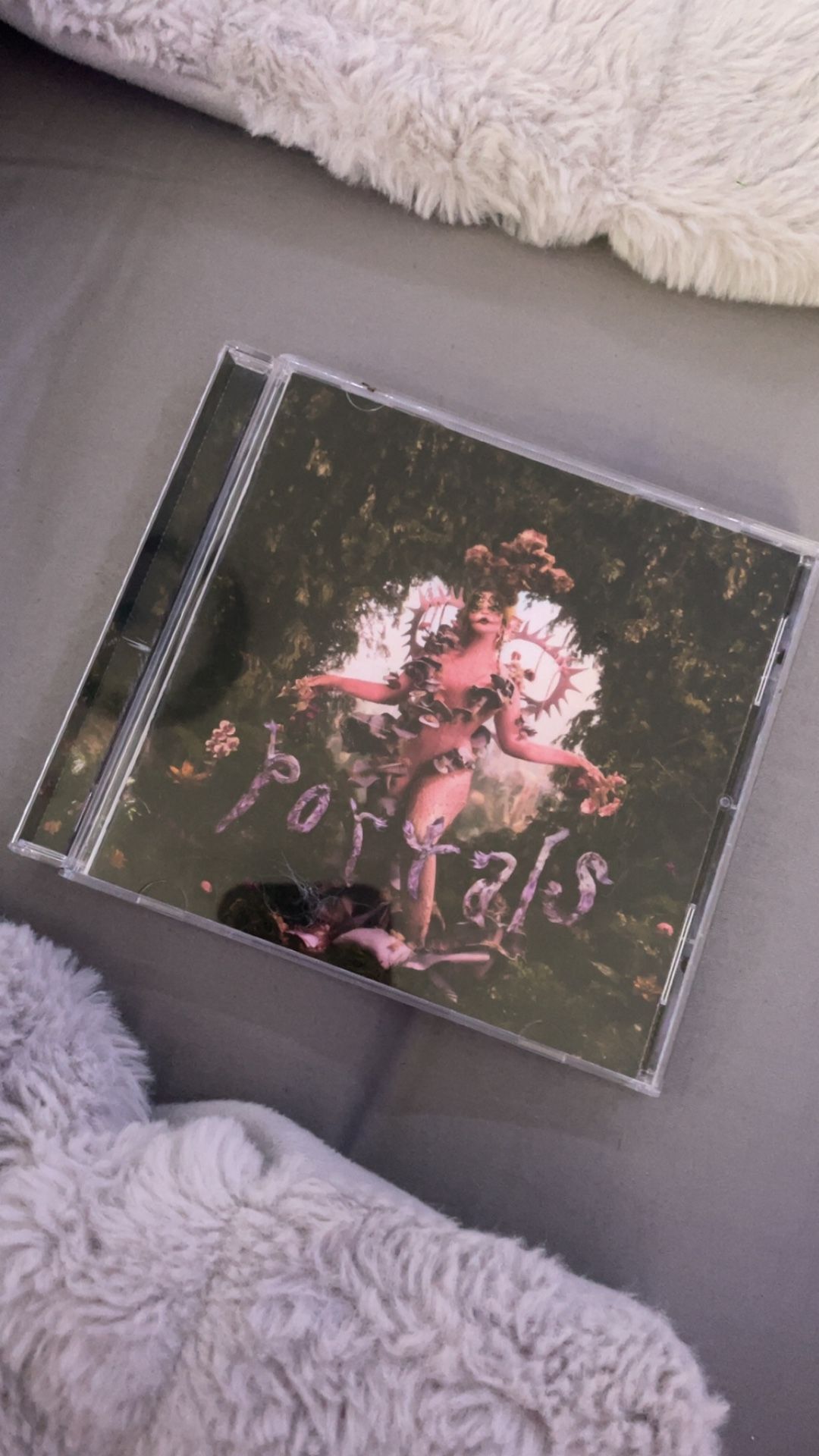 signed limited edition portals cd disc (melanie martinez)