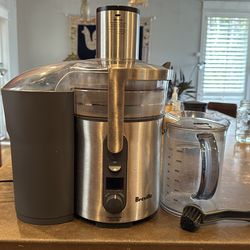 Breville Juicer