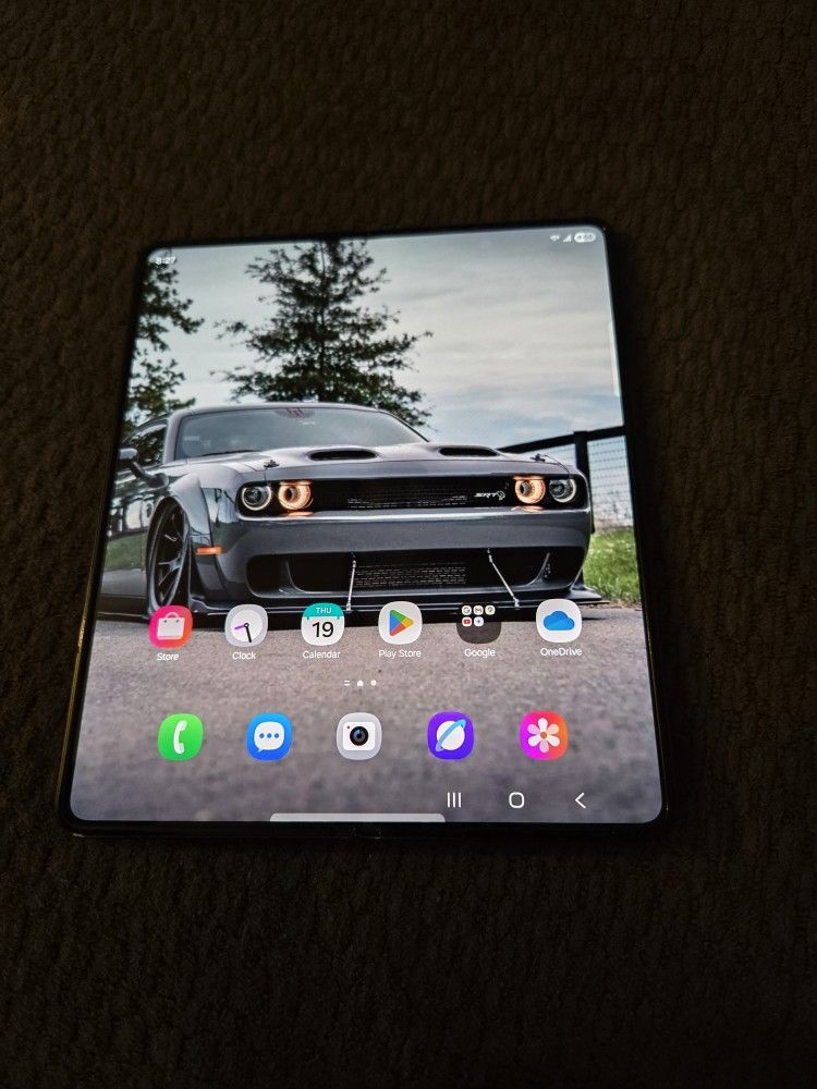 Samsung Galaxy S22 Ultra & Samsung Galaxy Z Fold 5