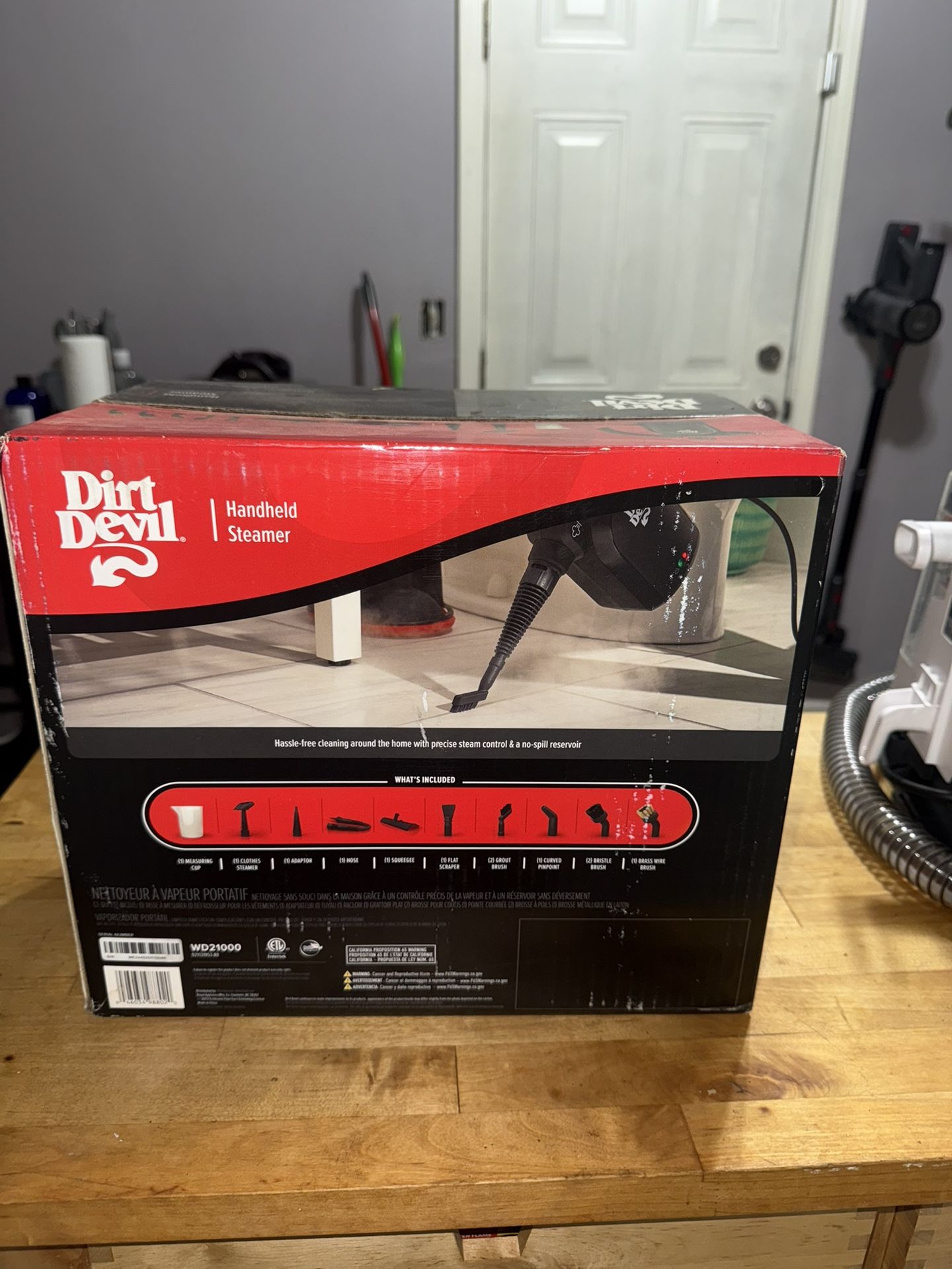 Dirt Devil handheld Steamer