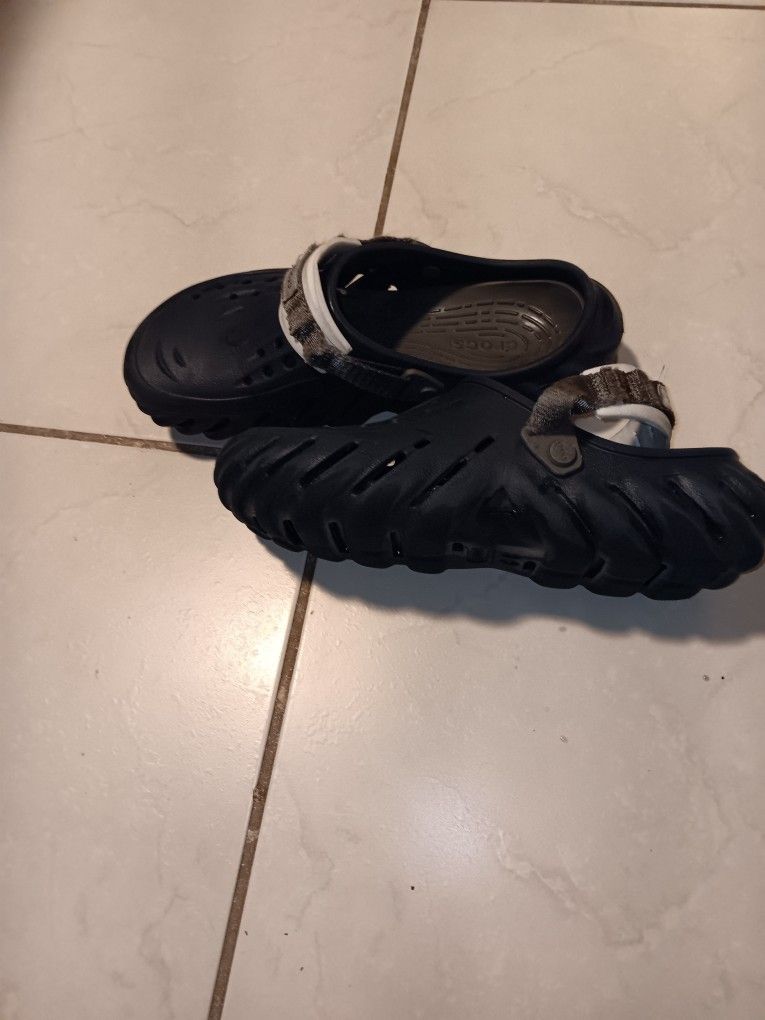 Crocs Size10/11