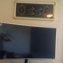Samsung 55 Black  But The Side Is White