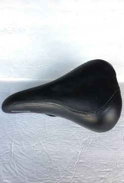 Mongoose bicycle seat