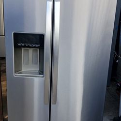 Refrigerator whirlpool