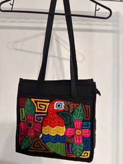Embroidered/padded bag