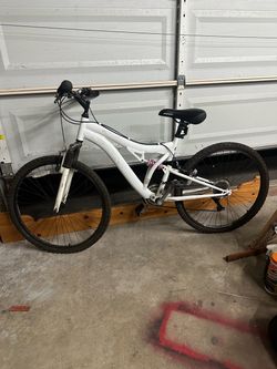 Hyper Full Suspension Mountain Bike 26”