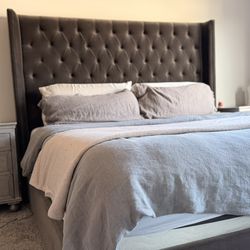 Restoration Hardware 5 Piece Complete Bedroom Set !!!