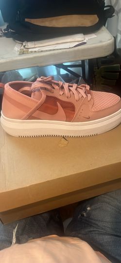 Authentic Ladies Nikes -9