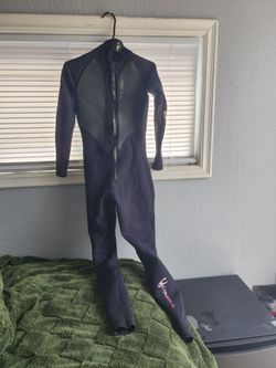 O'Neill wetsuit size 8