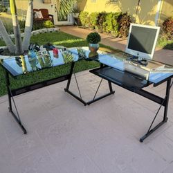Glass Top office computer L-shape desk with slide out keyboard holder