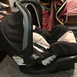 Infant Car Seat With Base.