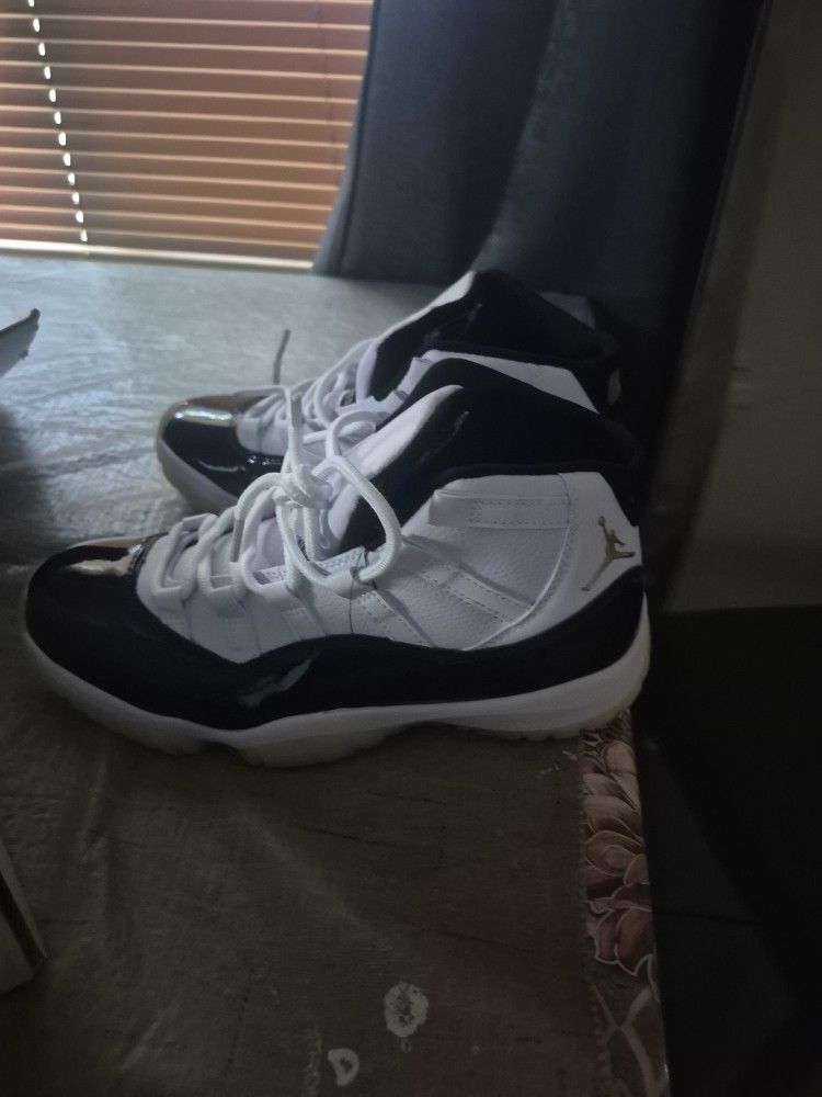 Air Jordans Jordan 11 With Flowers Air Jordan 11