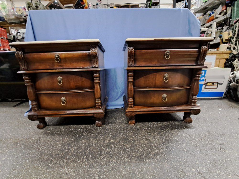 Pulaski Furniture Maple Nightstands And Dresser W/ Marble Top