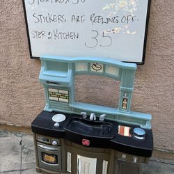Play Kitchen 