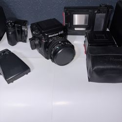 Mamiya 645 Pro TL with accessories