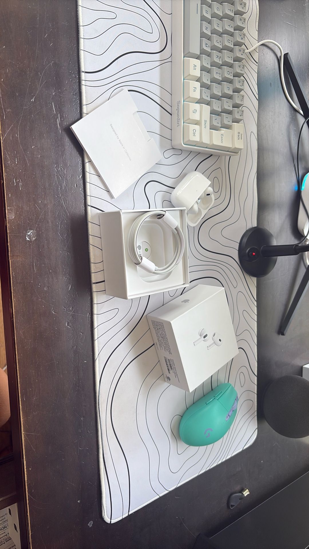Apple AirPods 2 Gen 3