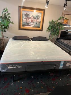 🔥Tempur luxe breeze firm king $1500🔥