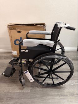 Wheelchair/Silla de ruedas