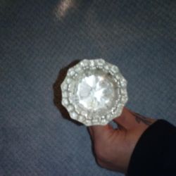 **ANTIQUE CRYSTAL DOOR KNOB**