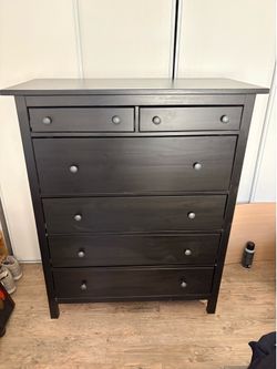 6-Drawer Dresser