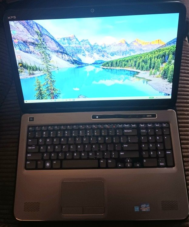 Dell XPS 17.3 " Laptop Intel Core i7 CPU 16GB RAM 200GB SSD/500GB HD Blu-Ray Writer Optical Drive Nvidia GT550M Graphics Windows 64 Bit OS