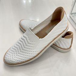 UGG Sammy Slip On Sneakers 7.5