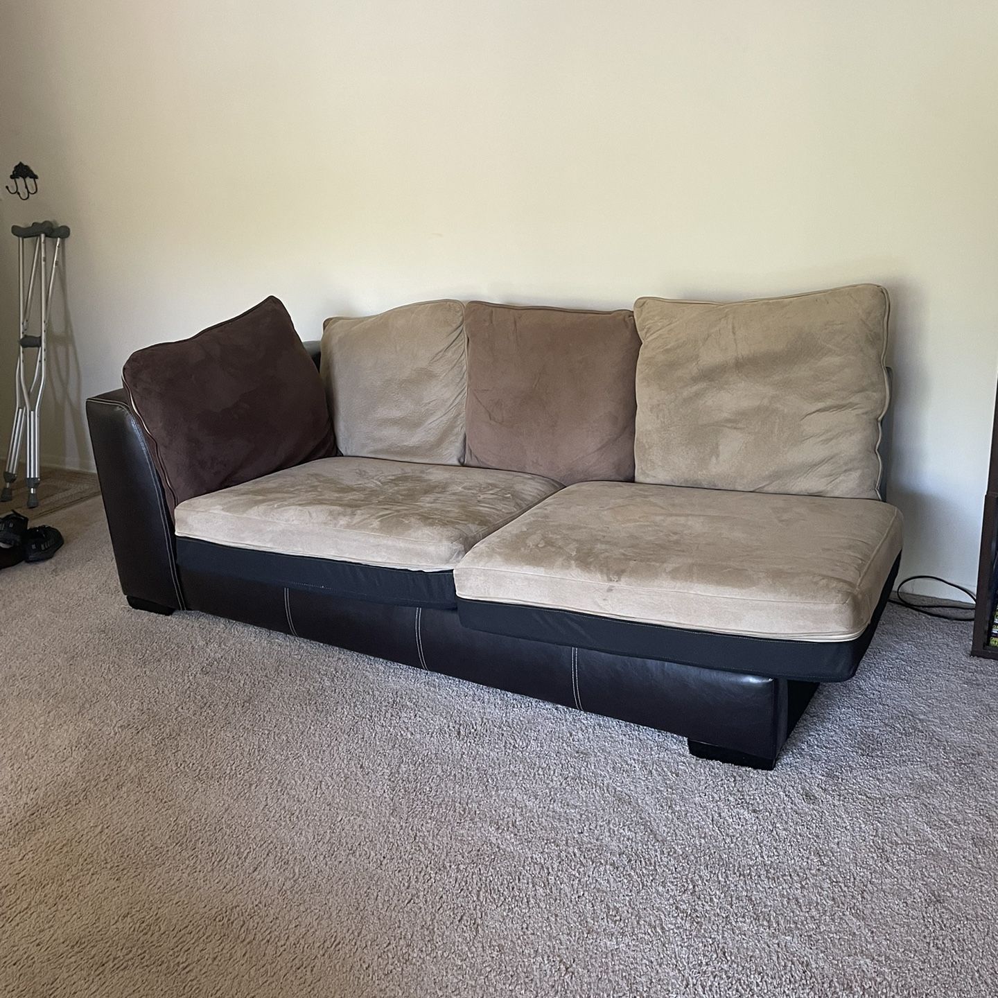 One Sectional and one Swivel chair $100