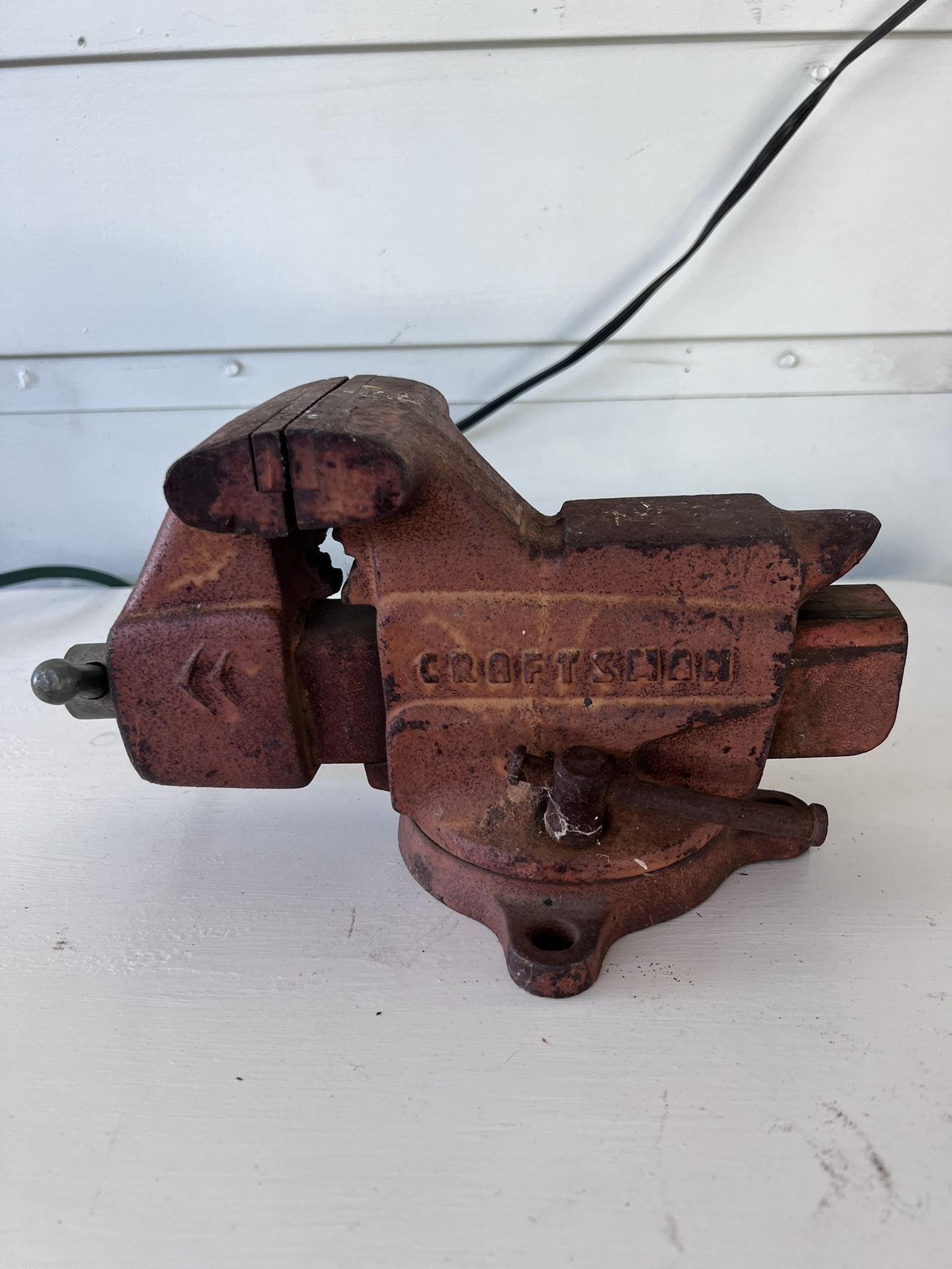 Craftsman Bench Vise for Sale in Atwater, CA OfferUp