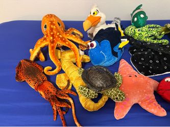 Disney finding Nemo plush collection