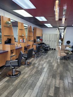 Hair  stylist  workstation and chairs