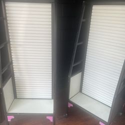 Display Rack On Wheels 