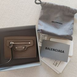 Balenciaga Women's NEO CLASSIC wallet Taupe