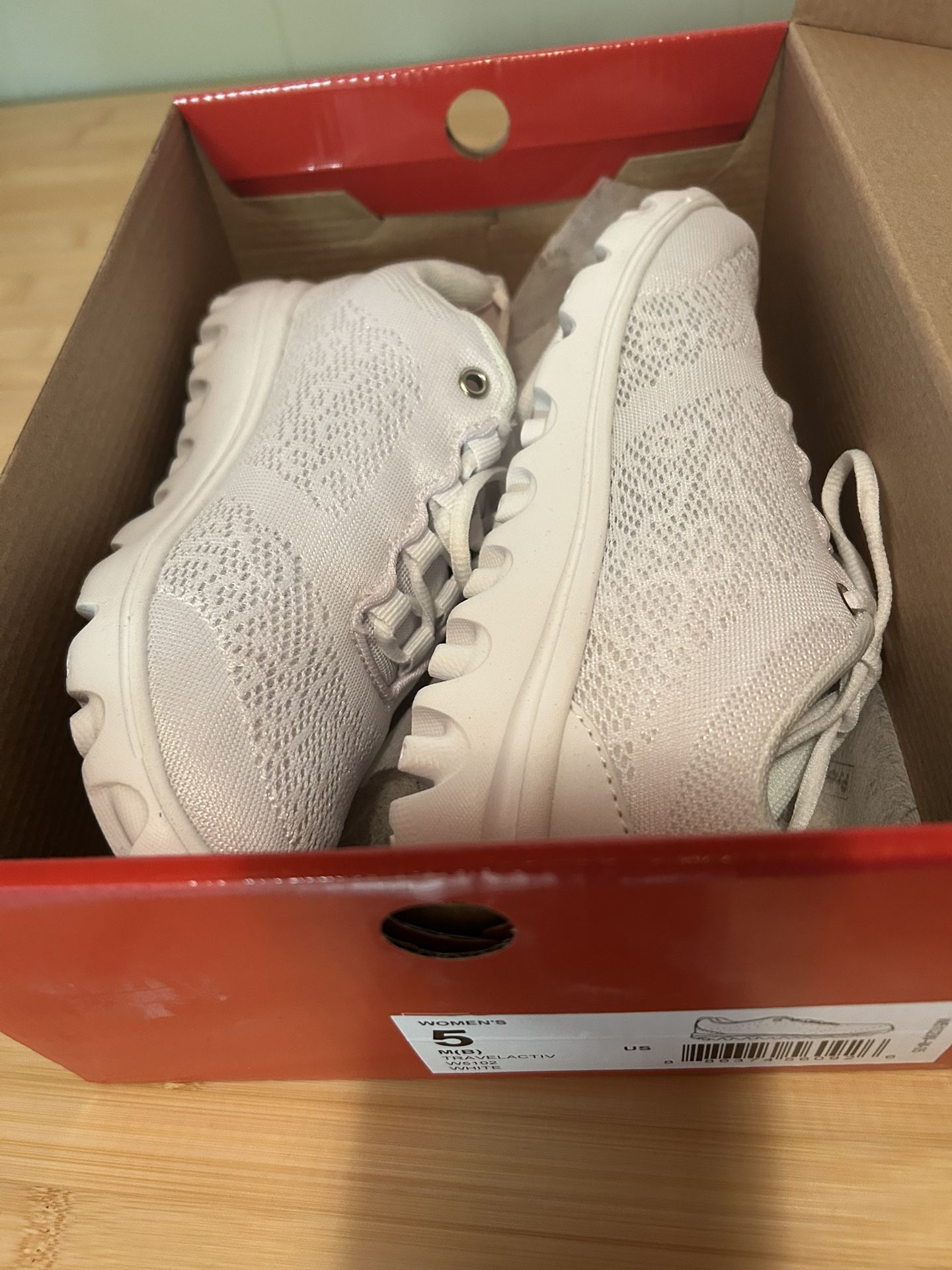 Ladies Sneakers New In Box 