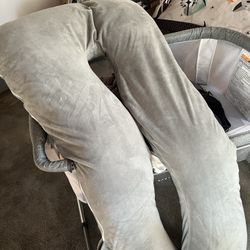 Pregnancy Pillow $10