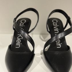 Women’s Heels (7.5)