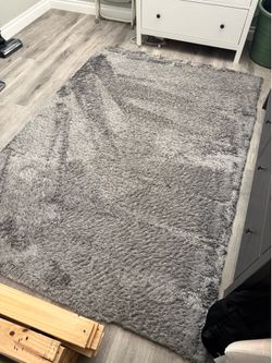 Grey rug