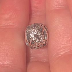 Daisy Charm S925