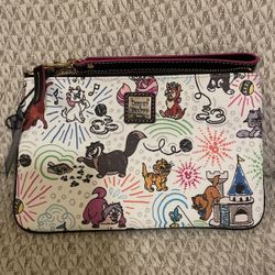 Dooney & Bourke Wristlet 