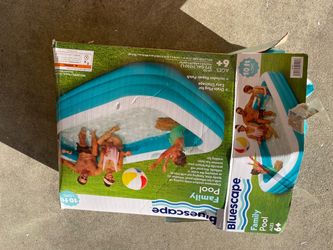 Family size inflatable pool