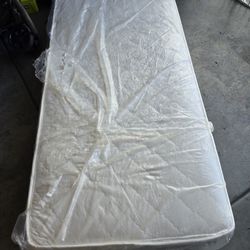 Twin mattress 