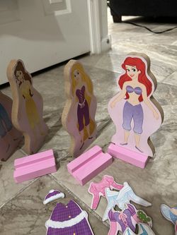Disney Princess Wooden “paper DOLLS” for Sale in Goodyear, AZ